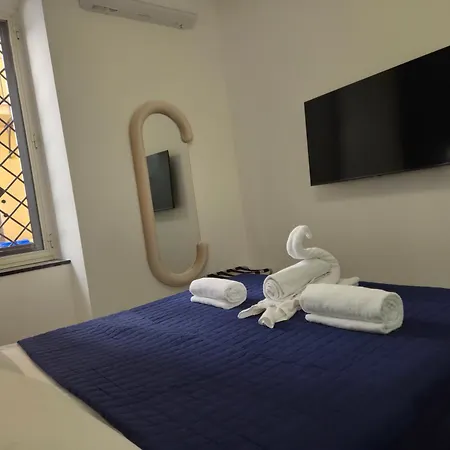 Trastevere Luxury 4*
